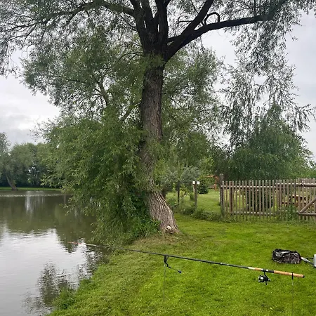 بيت للعطل Chaloupka Miluska U Vranovske Prehrady Stitary